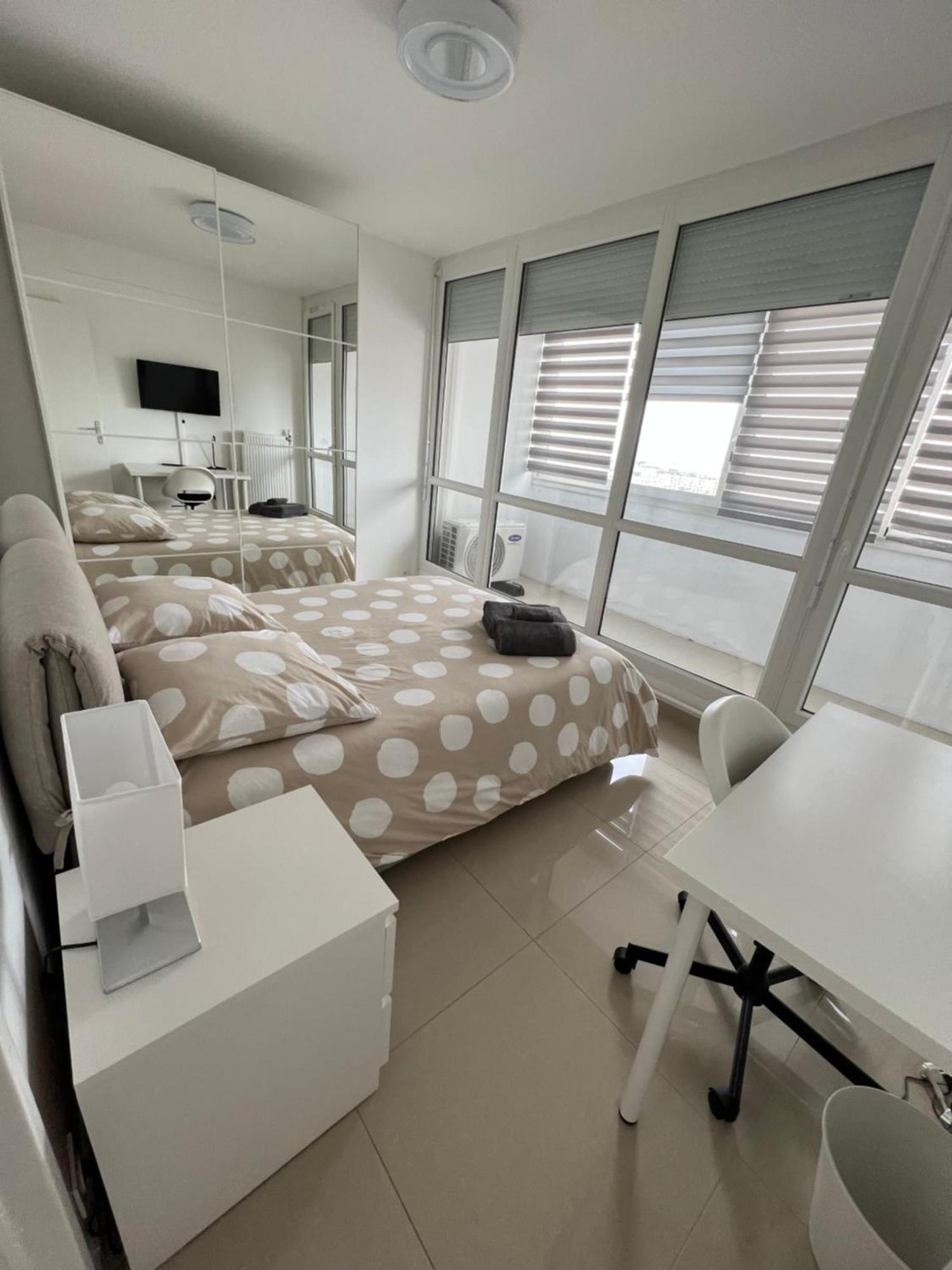 Super 4 Pieces Refait A Neuf Apartment Villeurbanne Ngoại thất bức ảnh